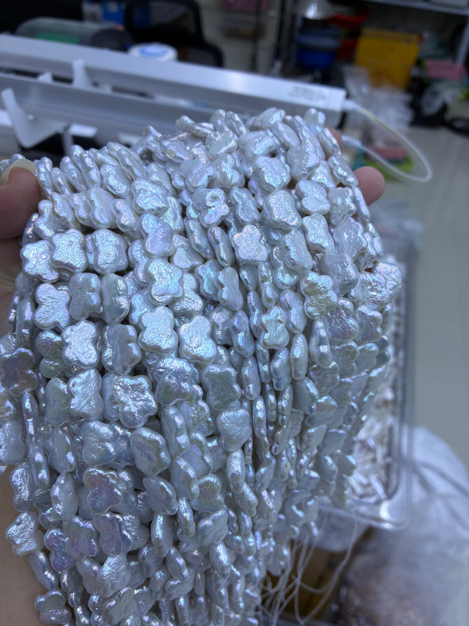 10–12 mm Butterfly & Flower Baroque Pearl Strand · 4A — supplied lot image 2