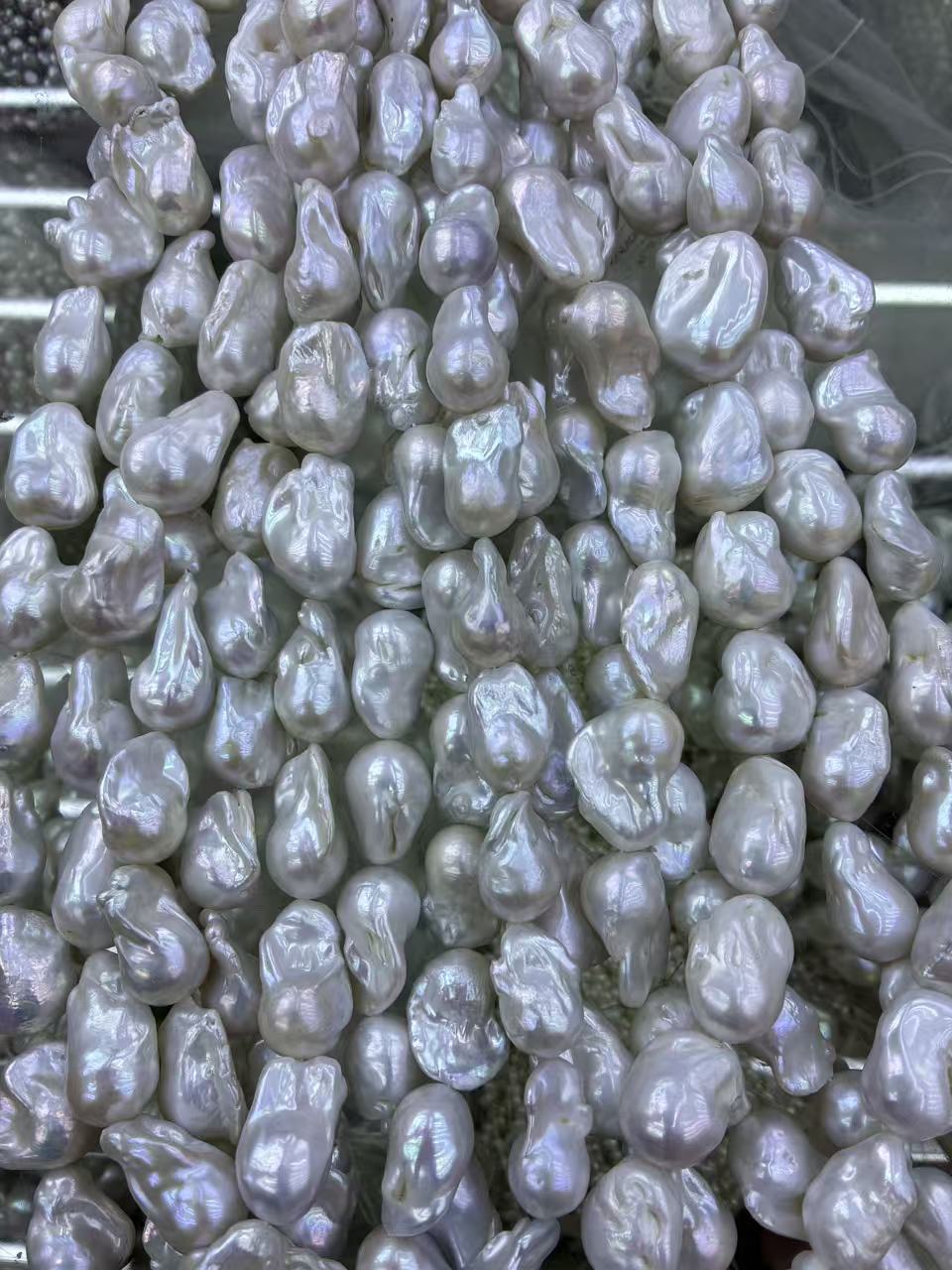 15–18 mm Silver-White Baroque Pearl Strand · 4A — supplied lot image 1