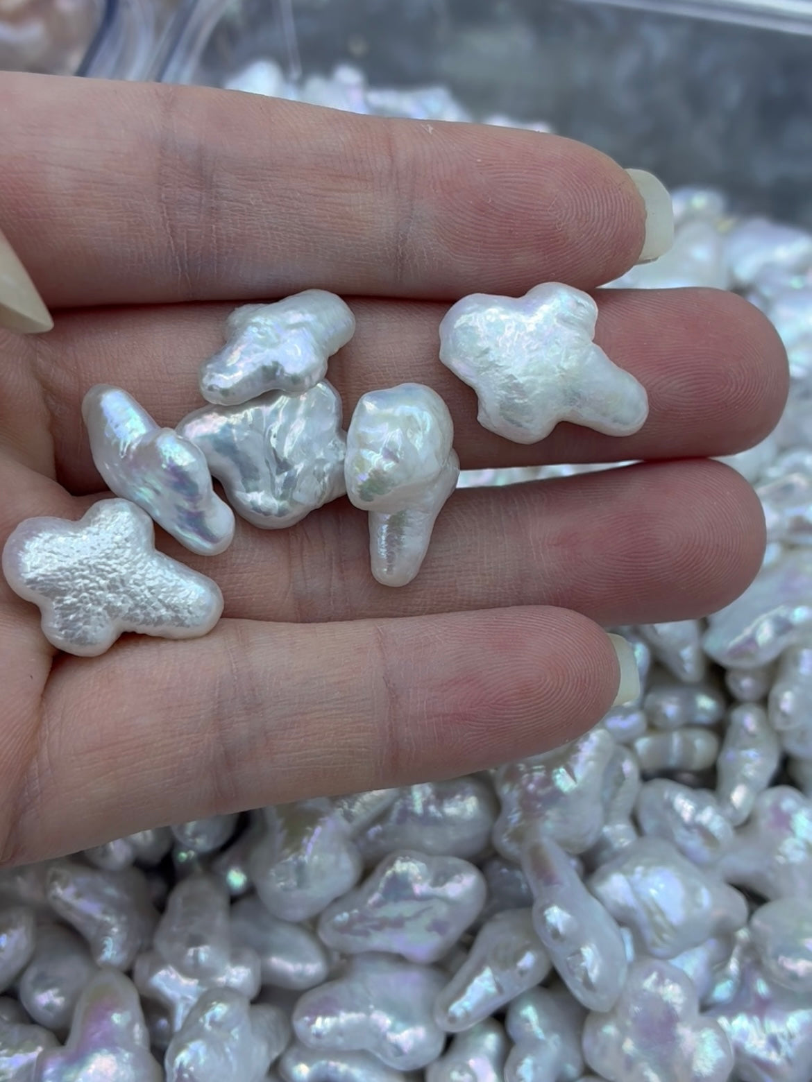 10 × 14mm White Cross Loose Pearls, 4A