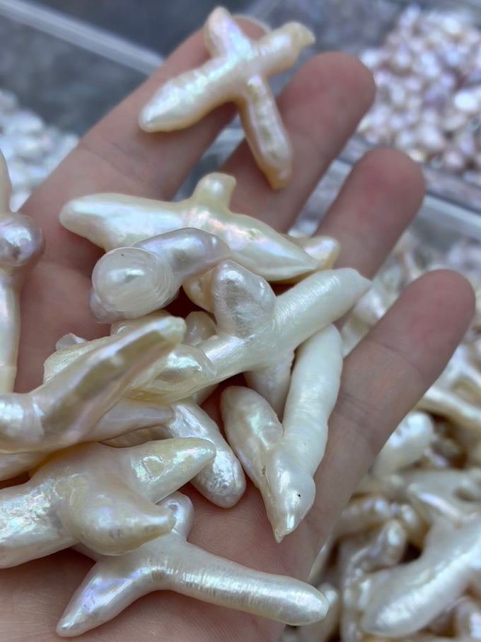 20 × 40mm White Cross Loose Pearls, 4A