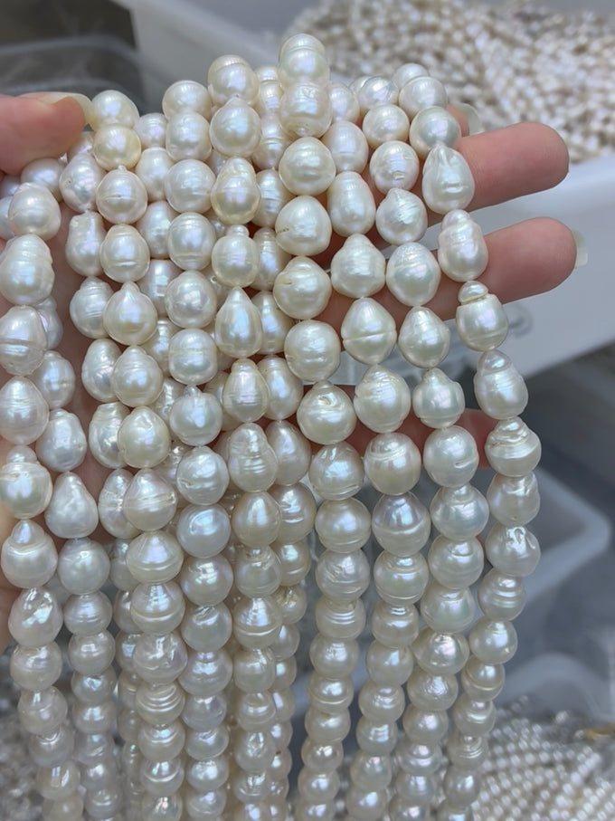 11–13 mm Baroque Pearl Strand · 4A