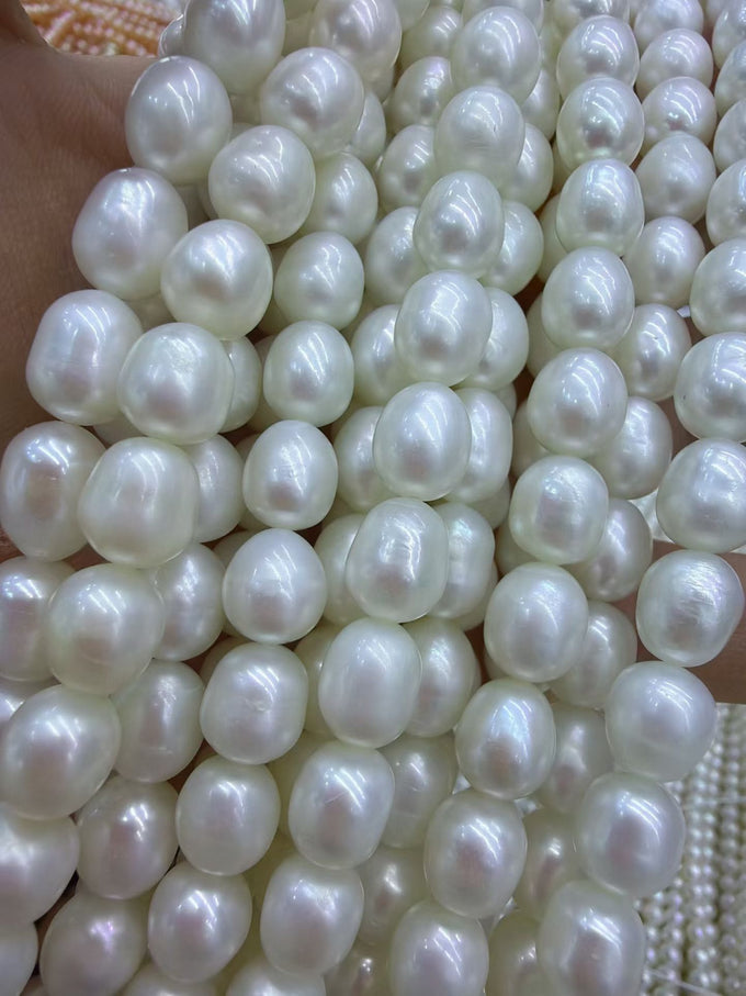 8-9mm Rice Pearl Strand - White - product image