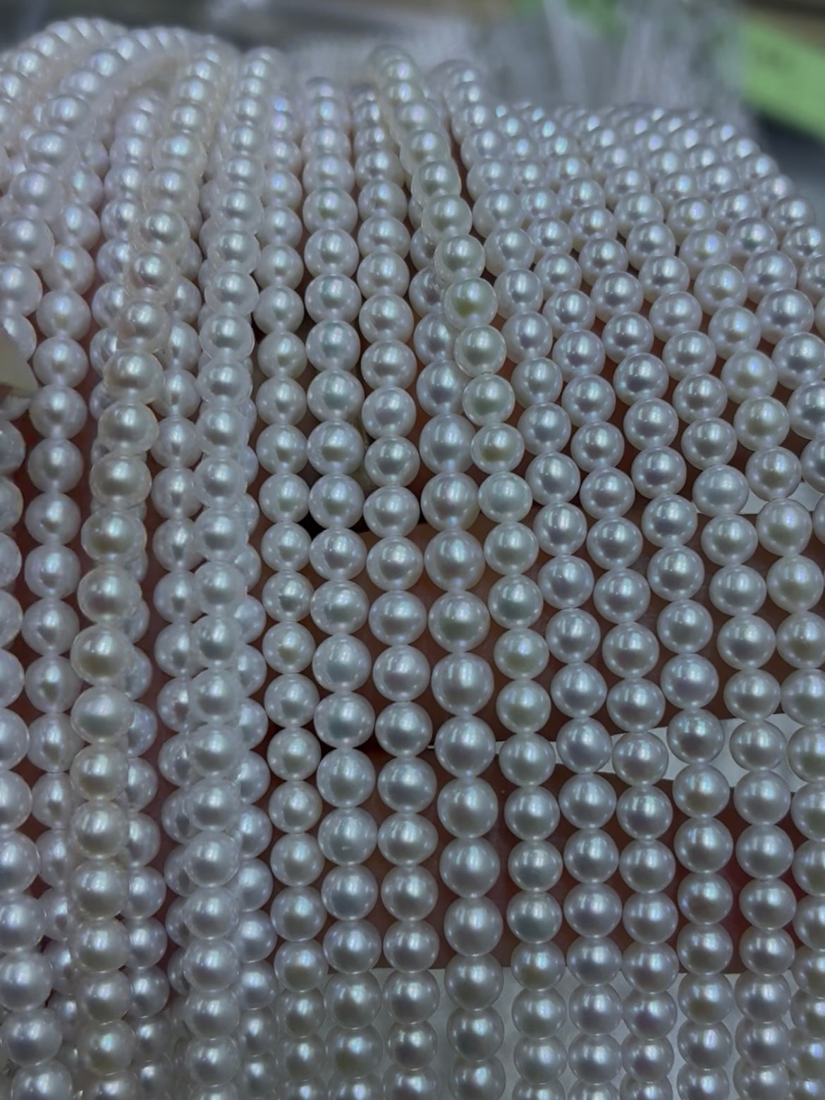 4–5 mm Round Pearl Strand · 5A