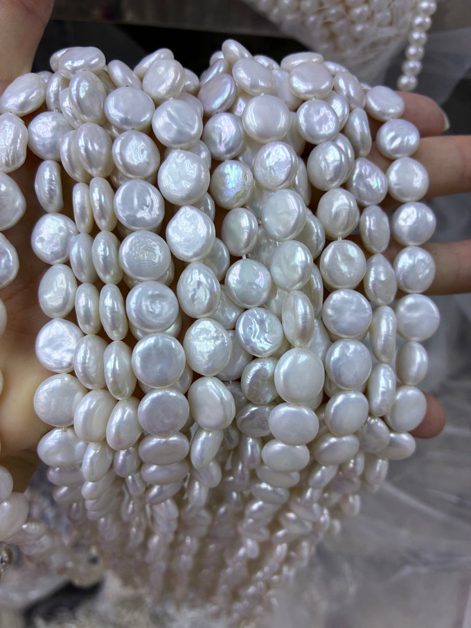 9–11 mm White Button Pearl Strand · 4A — supplied lot image 1