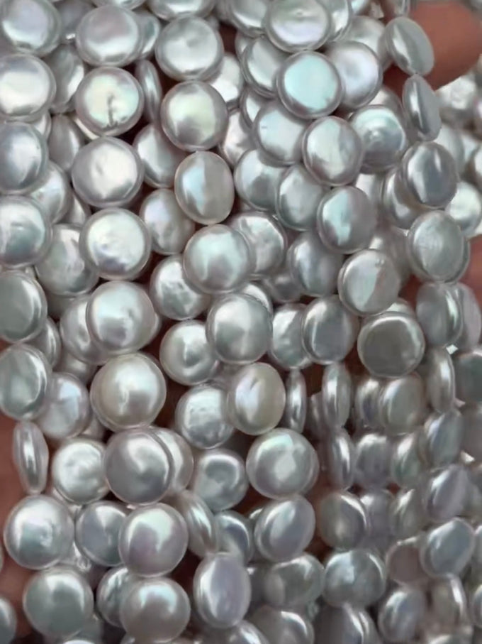 9–11 mm Silver-Blue Button  Baroque Pearl Strand · 5A