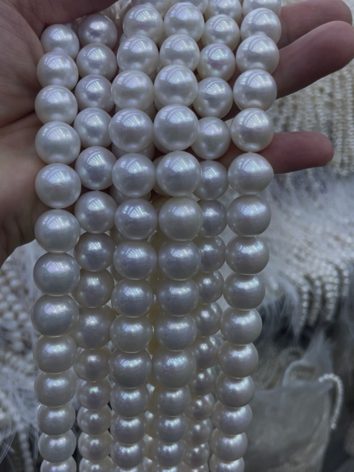 Round & Near-Round Freshwater Pearl Strands