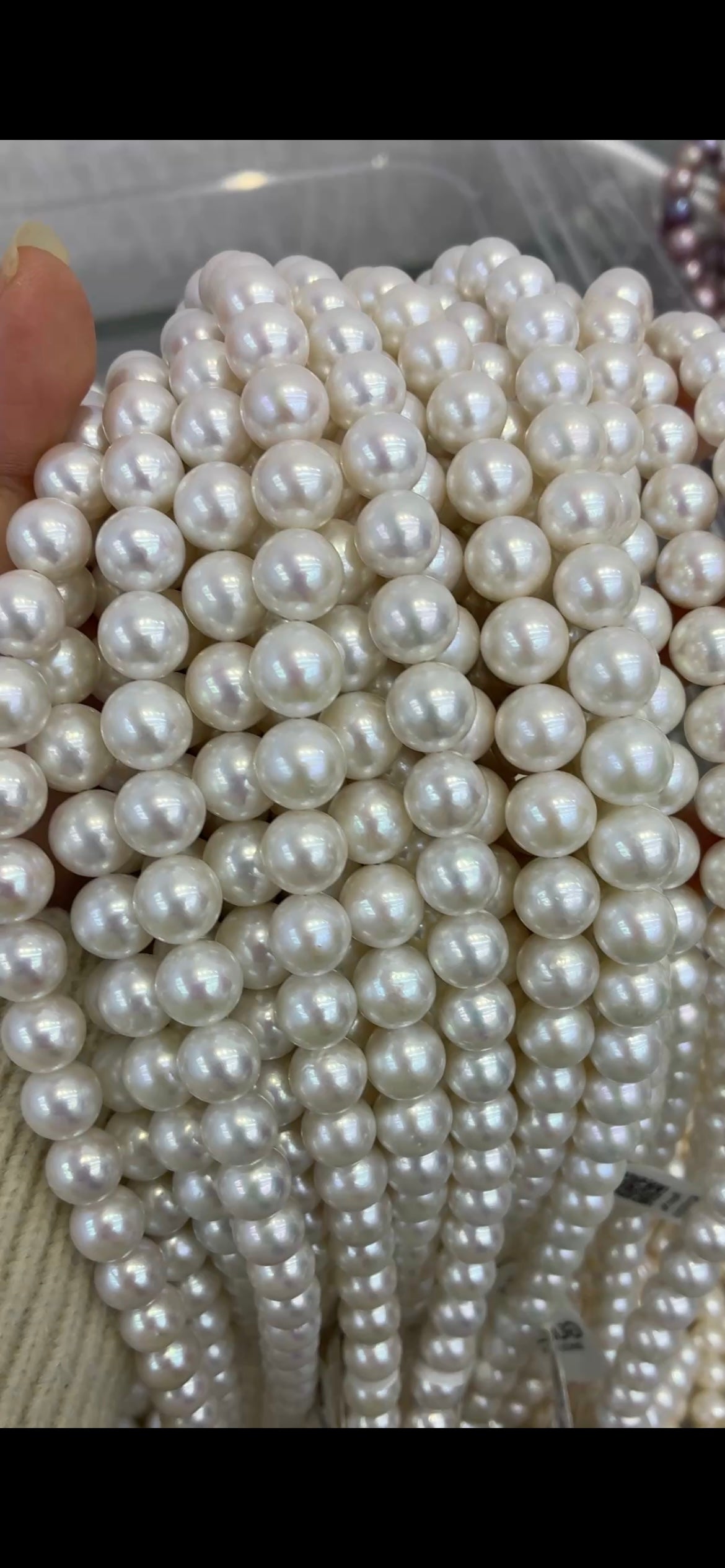 Round & Near-Round Freshwater Pearl Strands